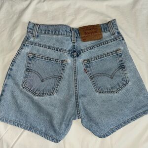 Vintage Levi's Denim Shorts 551 Relaxed Fit